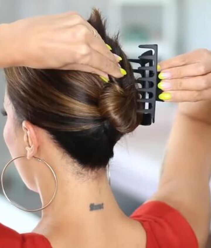7 Super Cute Claw Clip Hairstyle Ideas for Thin Hair Upstyle