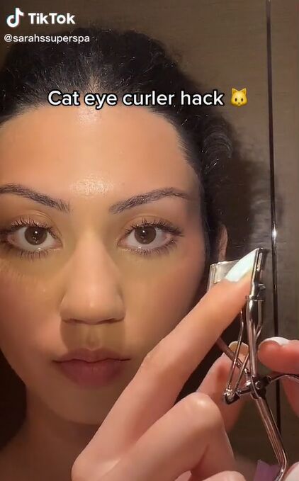 how to achieve sexy cat eye eyelashes, Eyelash curler
