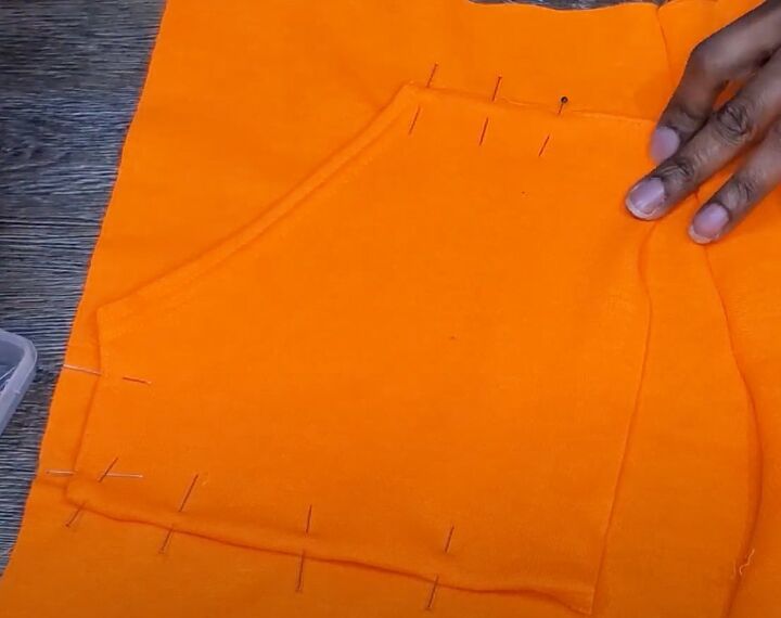 how to diy a comfy orange two piece set, Attaching pockets