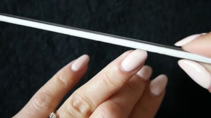 6 easy steps how to shape your nails like a pro, Filing nails
