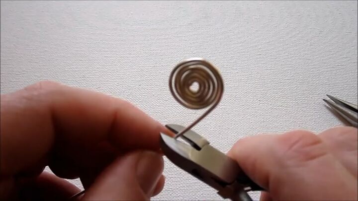 how to diy spiral earrings, Cutting wire