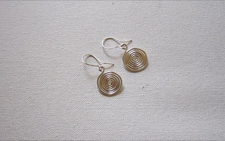 how to diy spiral earrings, DIY spiral earrings