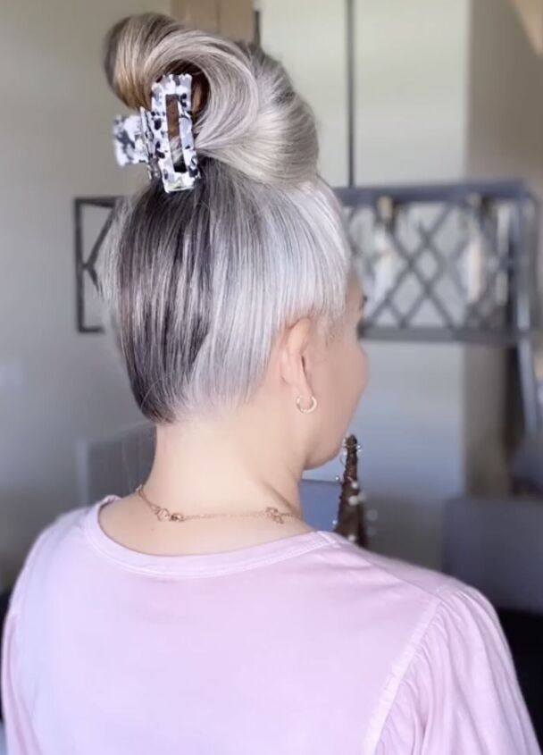 claw clip tutorial to get volume in your bun
