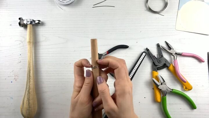 how to diy a super cute blue crystal wire ring, Hammering ring