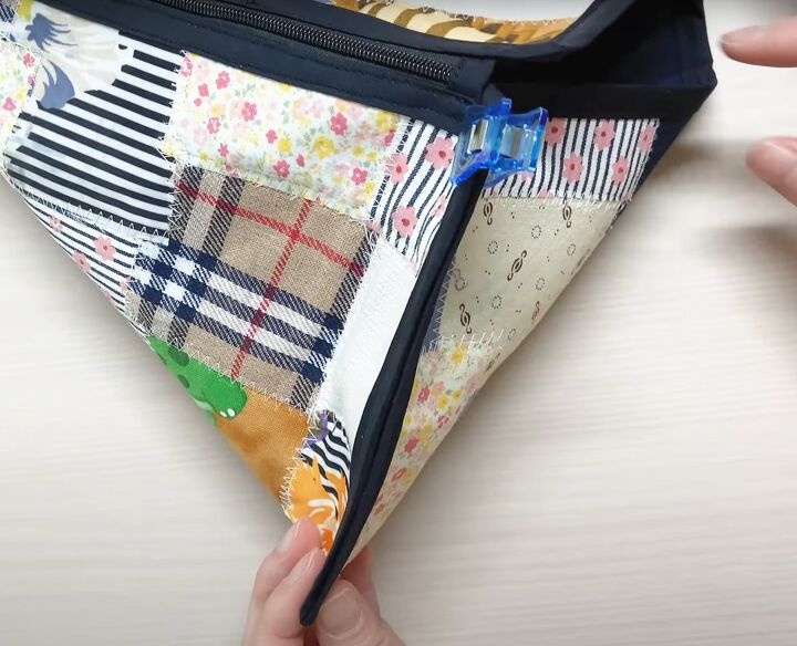 how to diy a super cute pyramid bag from fabric scraps, Sewing base
