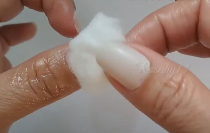 how to take gel nail polish off, Wrapping nails