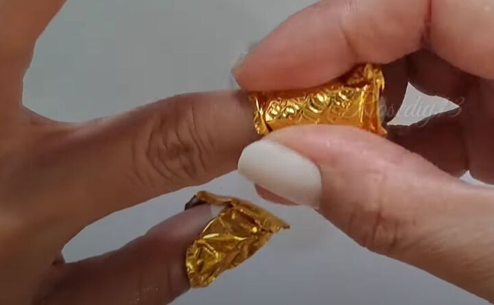 How to Take Gel Nail Polish Off | Upstyle