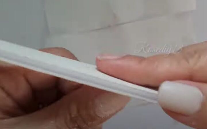 How to Take Gel Nail Polish Off | Upstyle