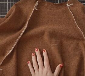 how to sew a cute and cozy sweater, Shoulder seams