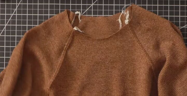 how to sew a cute and cozy sweater, Top stitching