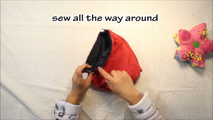 how to diy a super cozy fleece beret and bag set, Sewing the top of the purse