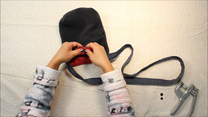 how to diy a super cozy fleece beret and bag set, Adding snap buttons