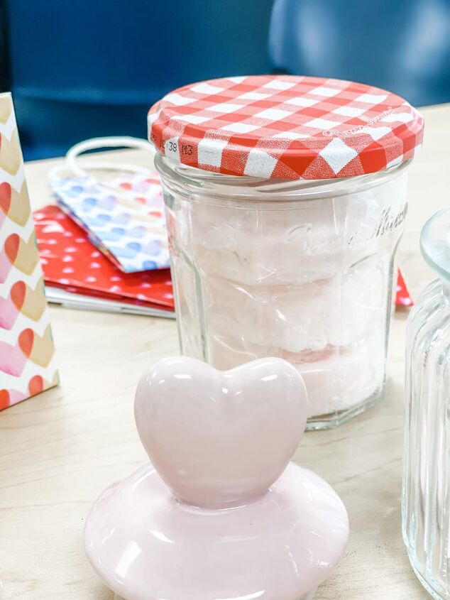 how to make shower steamers you will love, A PERFECT SIZE FOR 3 MELTS IN THIS JAM JAR