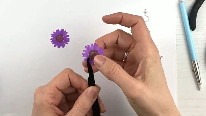 how to diy cute resin flower earrings