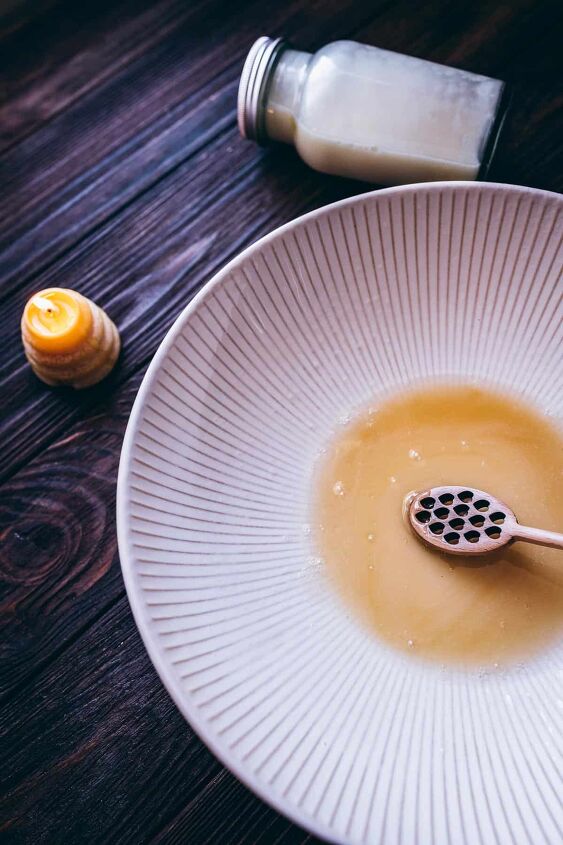 diy homemade honey bubble bath recipe, homemade natural bubble bath recipe in a large white ceramic bowl
