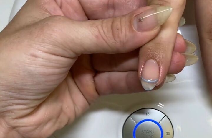 easy nail tutorial 5 sleek french manicure alternatives, Outlined French tip style