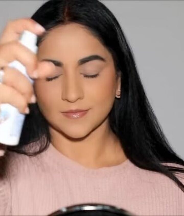 Easy Anti-aging Hack: How to Apply Sunscreen Over Makeup  Upstyle