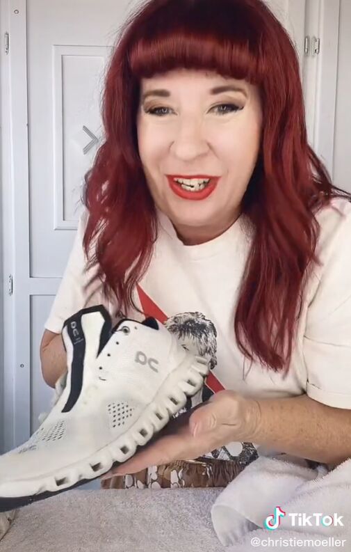 The Best Way to Clean White Fabric Sneakers Upstyle The Best Way to Clean White Fabric Sneakers Upstyle