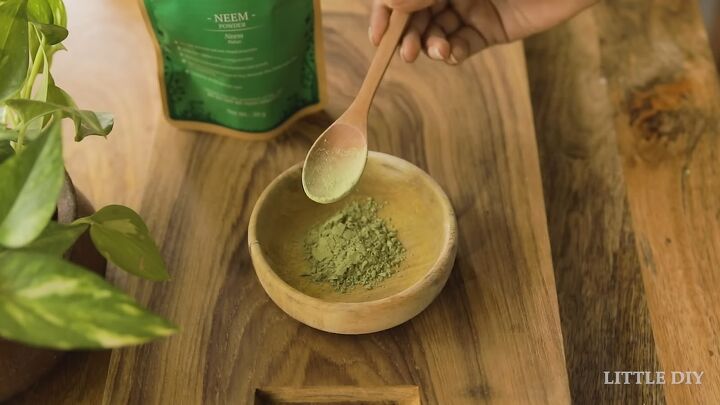how to make a bay leaf spray and a neem scalp mask for healthy hair, Adding neem powder