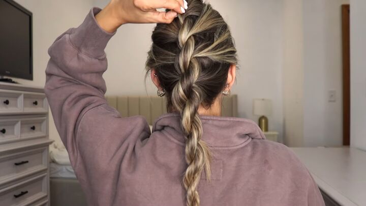 6 super quick and easy rope braid hairstyles, French rope braid