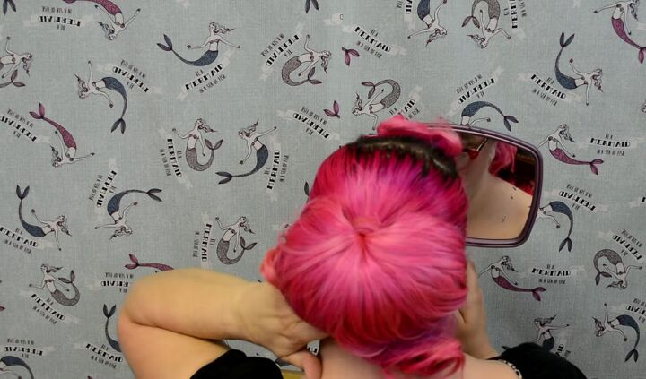 easy vintage updo tutorial, Tucking hair