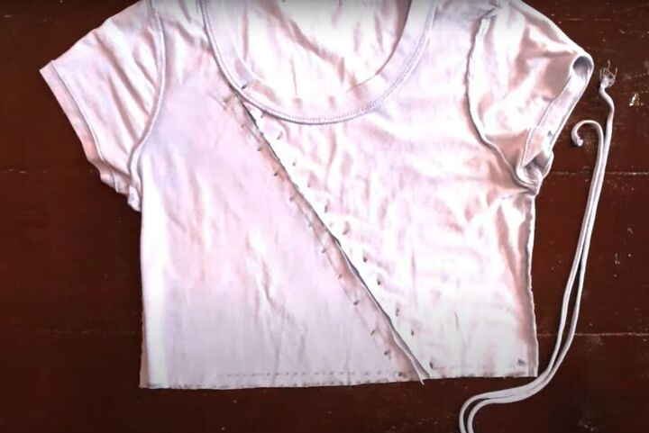 no sew ideas how to diy 6 cute crop tops from t shirts, Marked dots