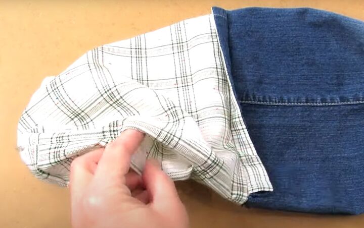 upcycling jeans how to diy an awesome denim reversible bag, Attaching lining
