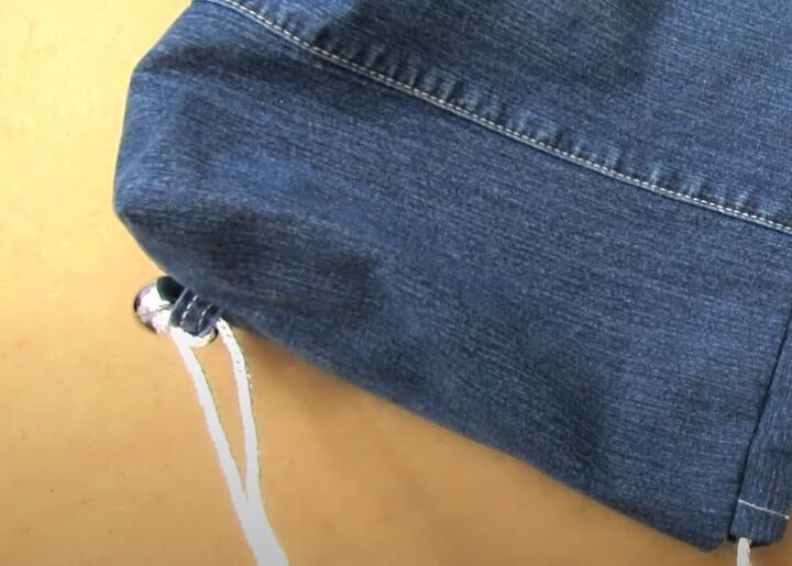 upcycling jeans how to diy an awesome denim reversible bag, Finishing