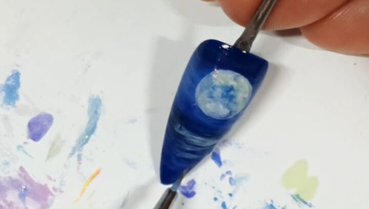 how to diy stunning blue moon nails, Adding reflection