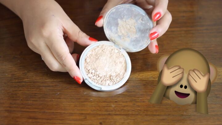 super easy hack how to fix broken powder makeup, Broken powder compact