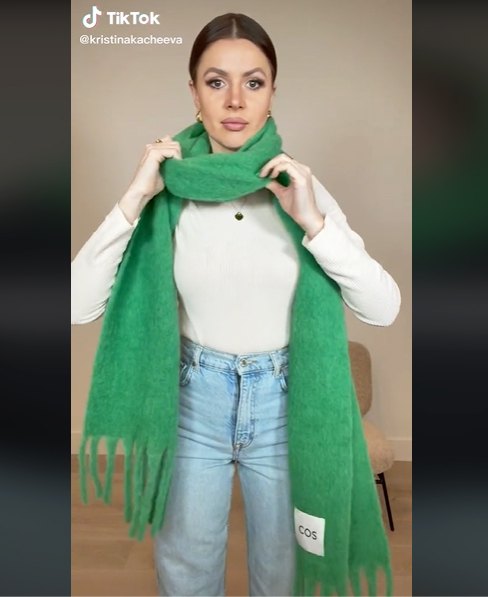 stay extra warm with this genius scarf hack, Wrapping scarf
