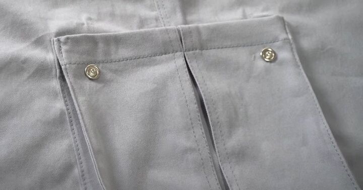 how to diy comfy gray cargo pants, Attaching 3D pocket
