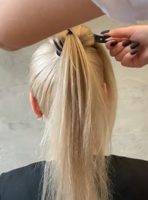 wow this ponytail looks so cool and unique perfect for concerts, Repeating process