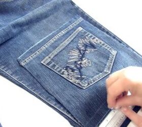 how to diy a cute and easy jean bag, Cutting the jeans