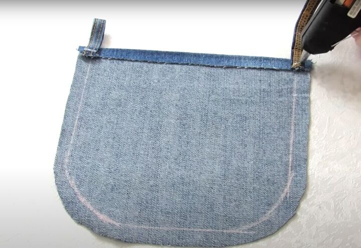how to diy a super easy jean bag, Gluing
