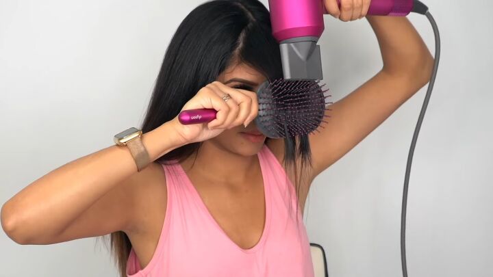 easy hair tutorial blow dry your hair straight like a professional, Blow drying hair