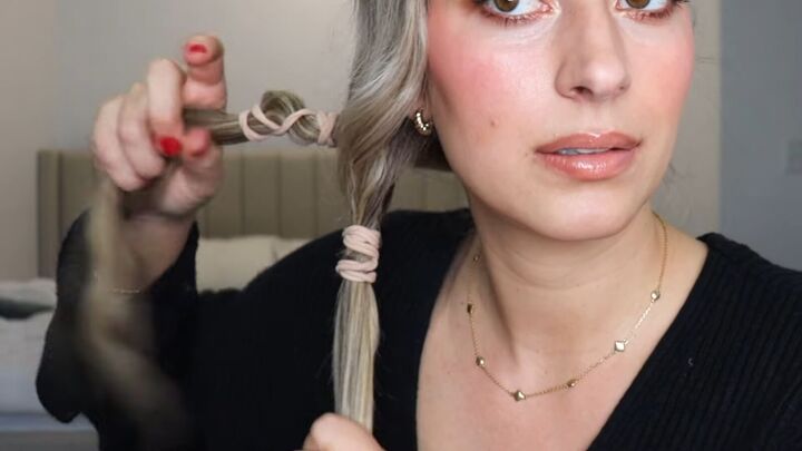 hair tutorial cute and easy braid hack, Pulling hair through opening