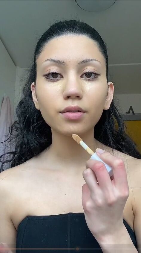where to put your concealer if you have a w i d e face, Applying concealer