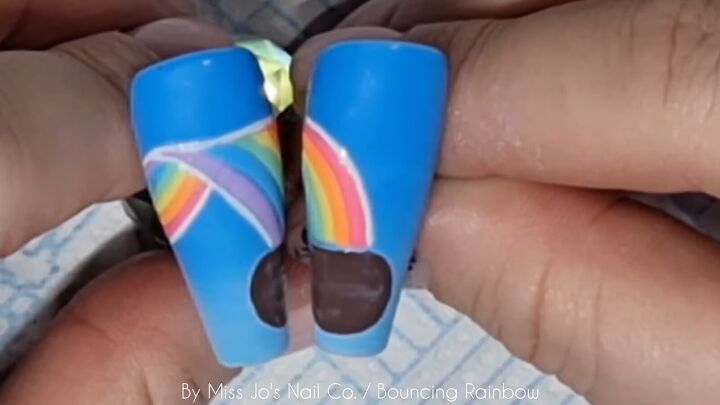 easy st patrick s day nails tutorial, Adding pot of gold