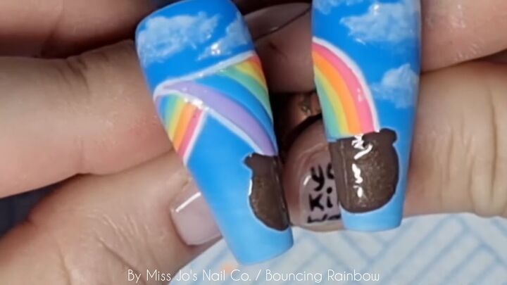 easy st patrick s day nails tutorial, Finishing pot of gold