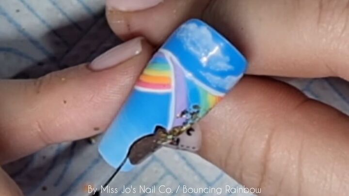 easy st patrick s day nails tutorial, Outlining pot