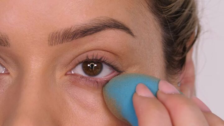 3 easy eye lift makeup hacks to look more youthful, Blending