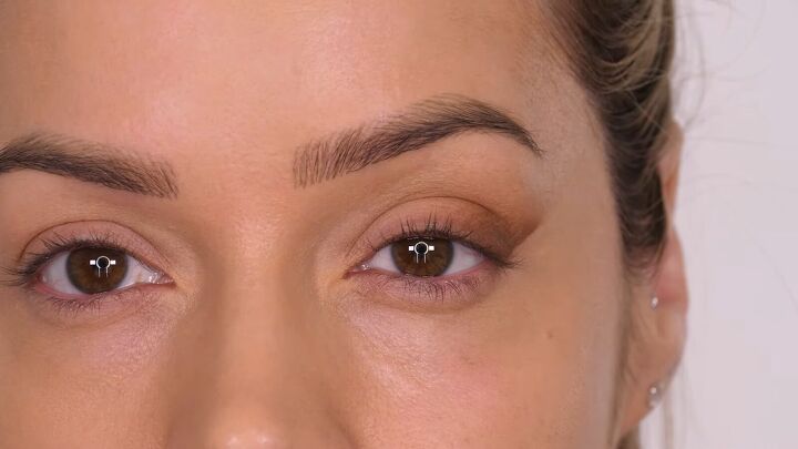 3 easy eye lift makeup hacks to look more youthful, Brown eyeshadow