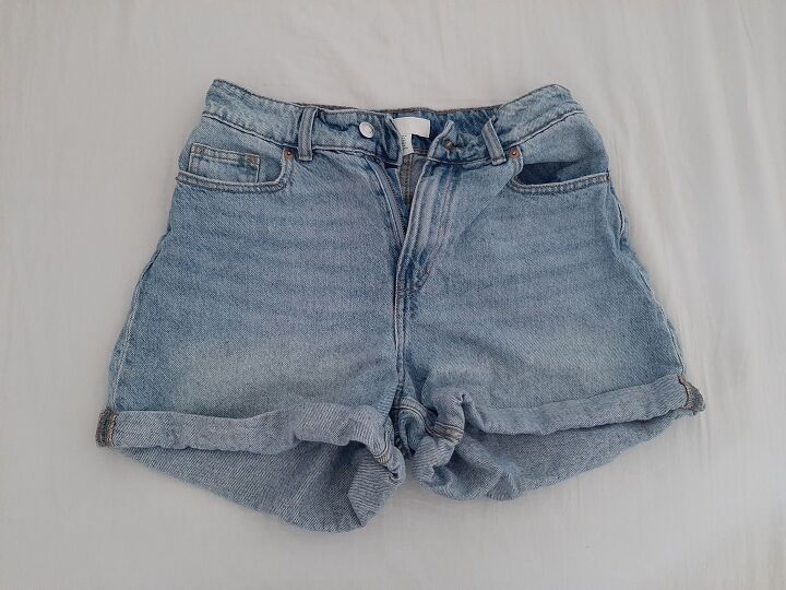 how to fold shorts to save space, Jean shorts