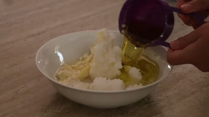how to make luxurious whipped shea body butter, Combining the ingredients