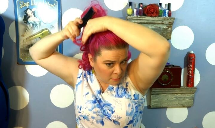 call the midwife inspired easy curly vintage hairstyle tutorial, Combing hair