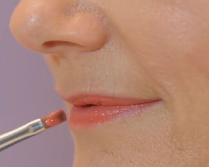 easy radiant makeup tutorial for mature skin, Applying lipstick