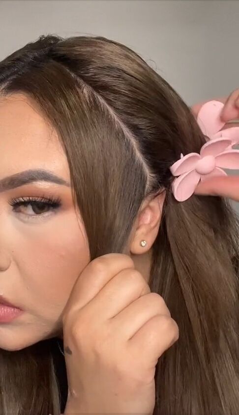 this rubber band look is so cute and simple to follow, Sectioning hair