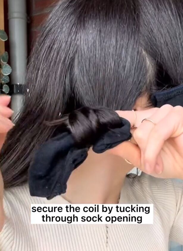 heatless curls by putting socks in your hair, Wrapping and curling