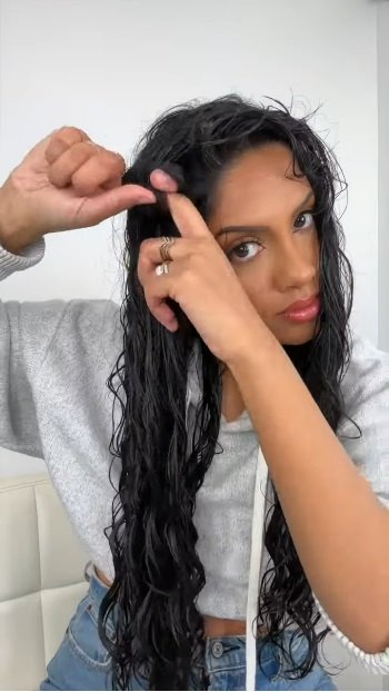 super easy heatless ribbon curls tutorial, Rolling hair